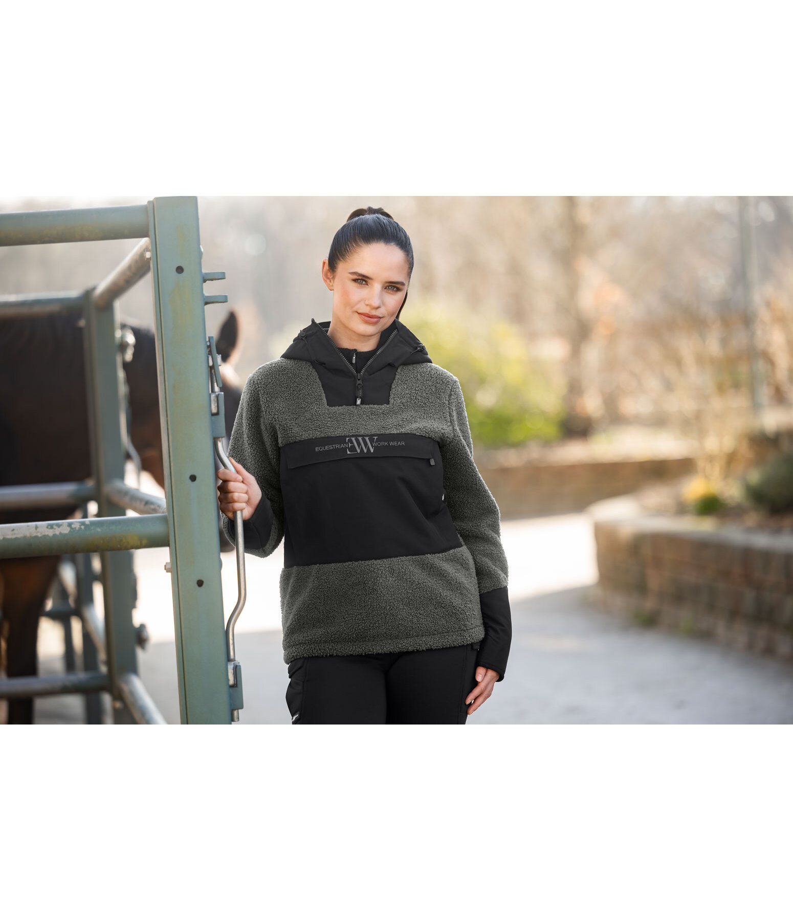 Sweat � capuche en polaire sherpa