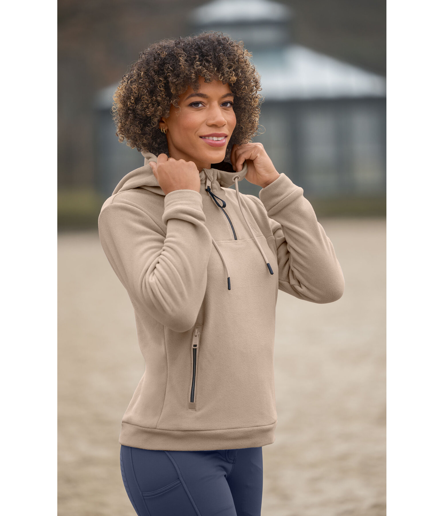 Sweat � capuche en polaire  Caty