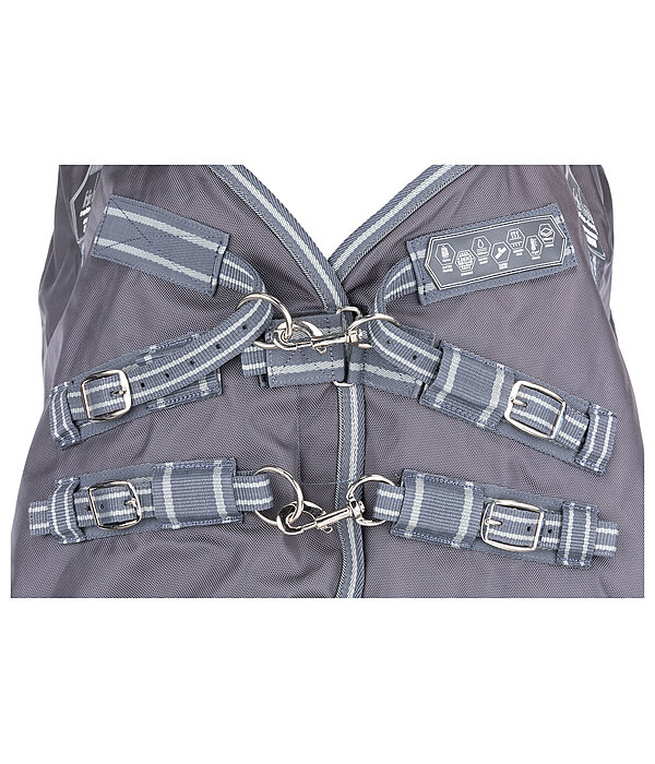  Functional and particularly versatile, tear-resistant turnout rug with a classic neckline (regular neck) made of 1,680 denier